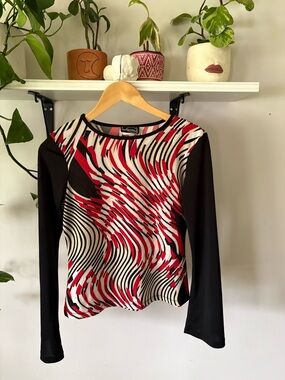 Abstract Wave Print Long Sleeve Top - Black, Red & White